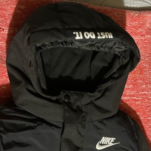 Nike Black Hooded Jacket - Picture 7 of 10